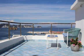 la mansarda sul Porto Ponza